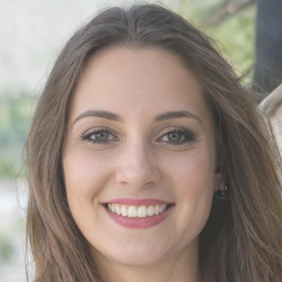 Elena Vargas Montenegro, Directora de Estrategia Financiera